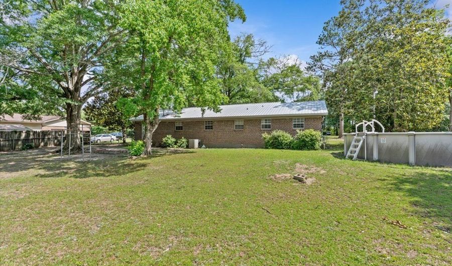 205 Dahlia Dr, Andalusia, AL 36420 - 3 Beds, 2 Bath
