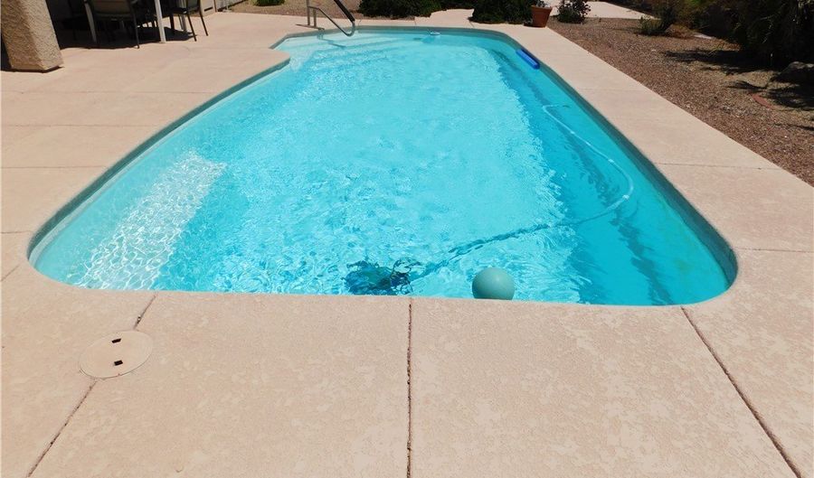2294 Shooting Star Dr, Bullhead City, AZ 86442 - 3 Beds, 2 Bath