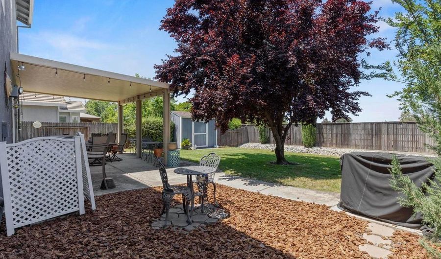 8681 Fobes Dr, Antelope, CA 95843 - 4 Beds, 3 Bath