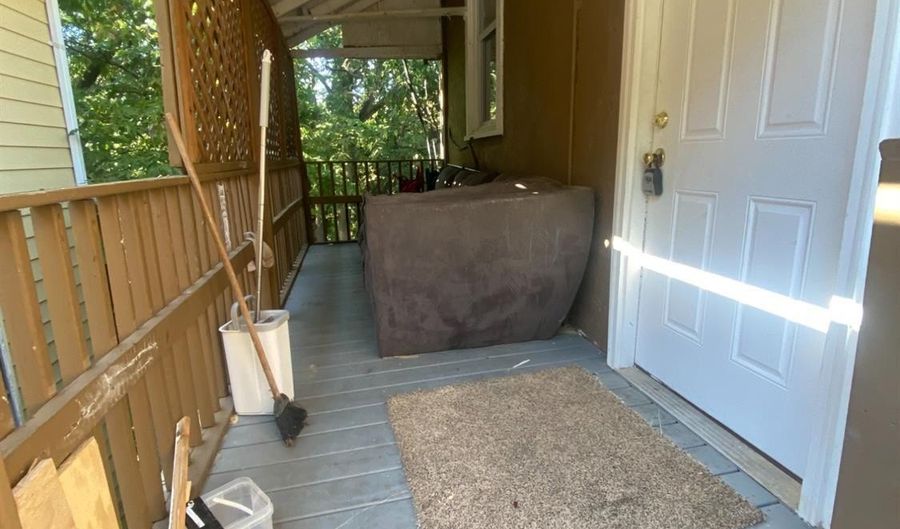 81 Main St, Addyston, OH 45001 - 5 Beds, 2 Bath