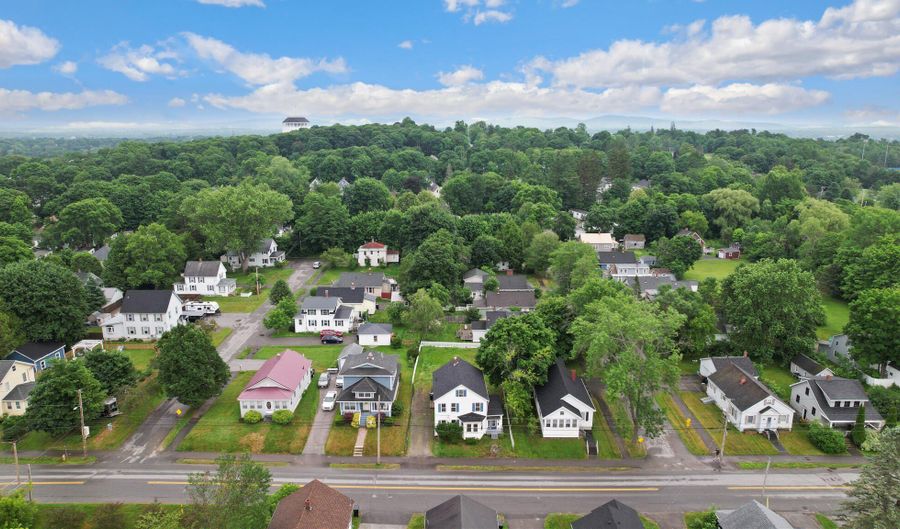 50 14th St, Bangor, ME 04401 - 3 Beds, 3 Bath