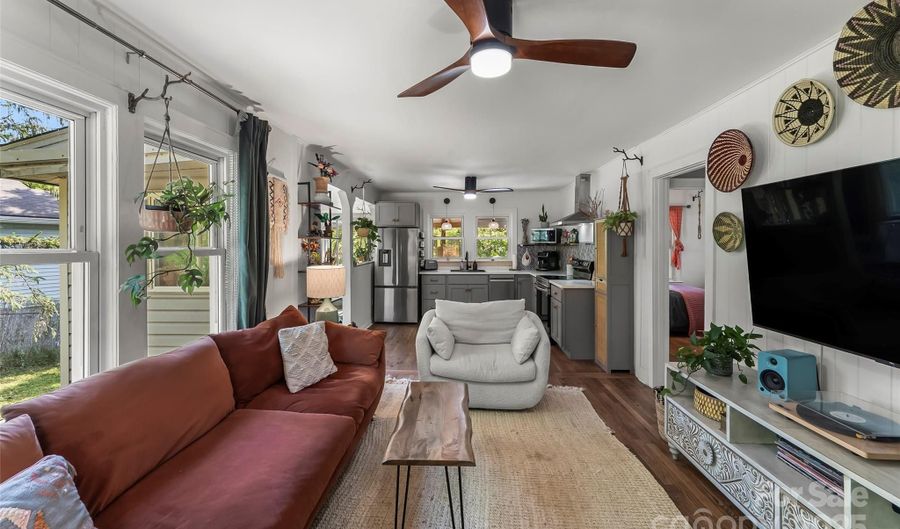 236 Brickyard Rd, Asheville, NC 28806 - 2 Beds, 1 Bath