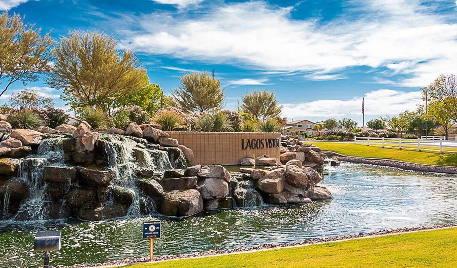 642 E TORREY PINES Pl, Chandler, AZ 85249 - 4 Beds, 3 Bath