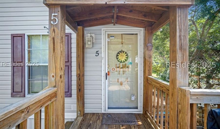 5 Luray St, Bluffton, SC 29910 - 3 Beds, 2 Bath