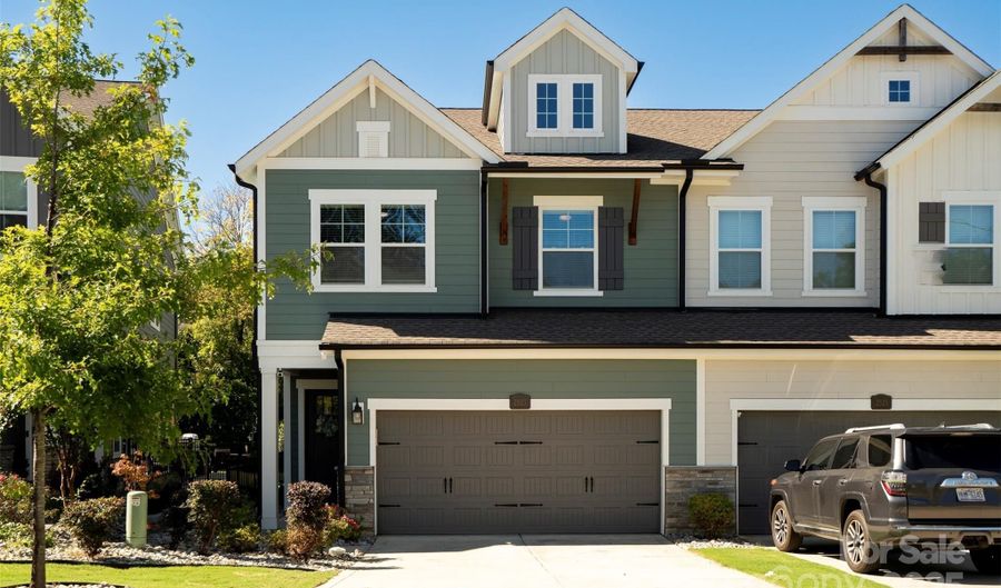 2523 Lola Ave, Charlotte, NC 28205 - 3 Beds, 3 Bath