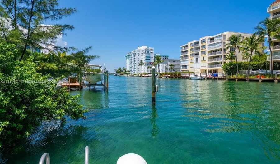 10201 E Broadview Dr, Bay Harbor Islands, FL 33154 - 6 Beds, 9 Bath