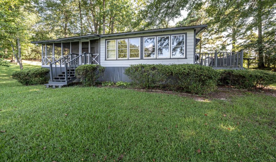 722 Newman Rd, Alexander City, AL 35010 - 2 Beds, 3 Bath