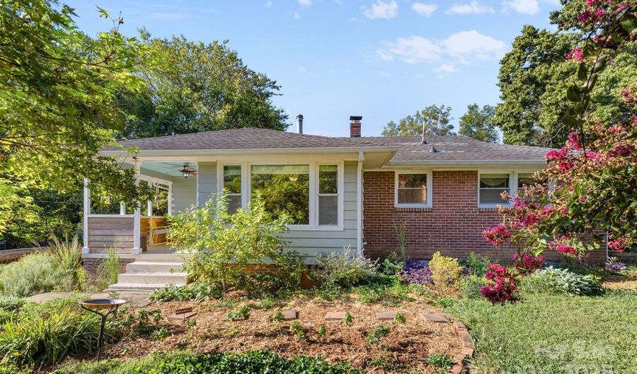 1638 Academy St, Charlotte, NC 28205 - 3 Beds, 2 Bath
