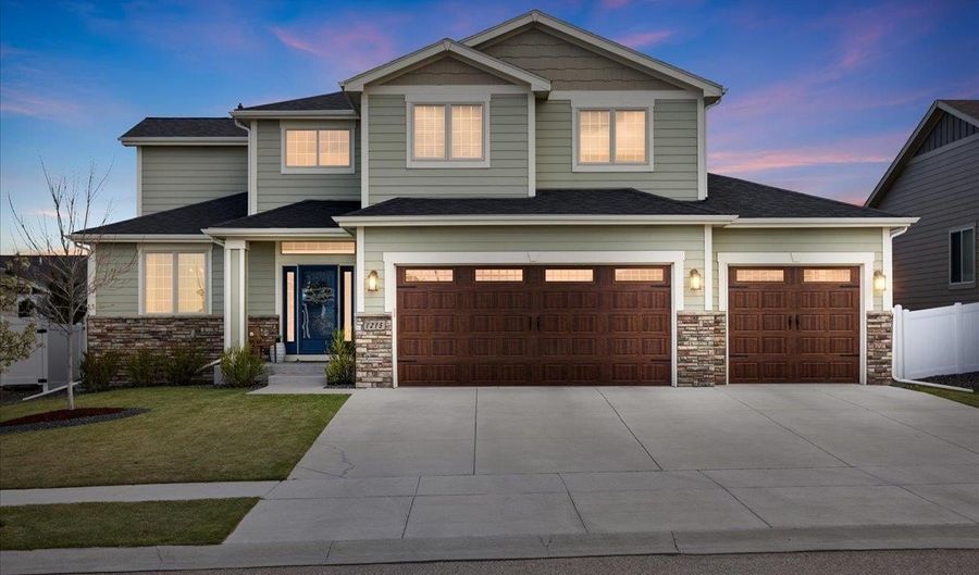1215 MARIE Ln, Cheyenne, WY 82009 - 5 Beds, 4 Bath