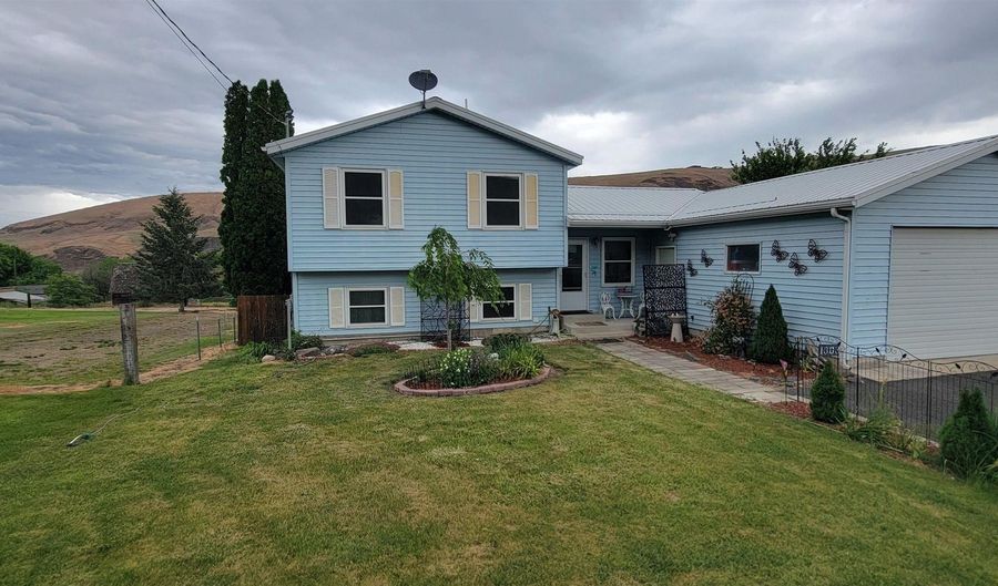1303 4th St, Asotin, WA 99402 - 4 Beds, 2 Bath