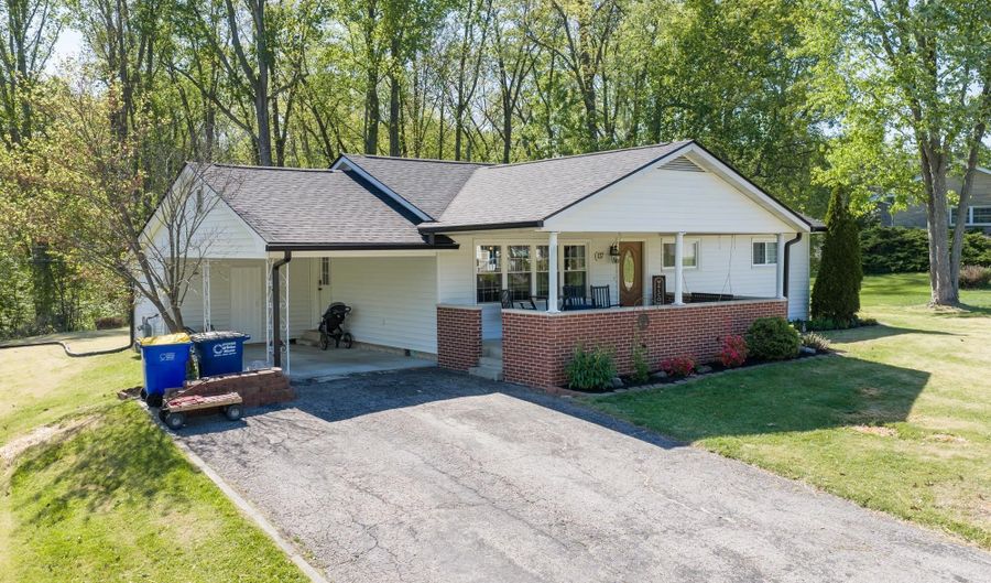 137 Edgewood Dr, Bedford, IN 47421 - 3 Beds, 2 Bath