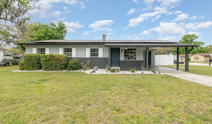 698 DOUGLAS Ave, Altamonte Springs, FL 32714 - 3 Beds, 2 Bath