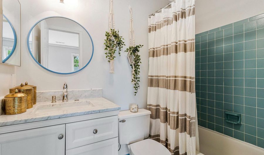 9908 KENTSDALE Dr, Potomac, MD 20854 - 6 Beds, 5 Bath