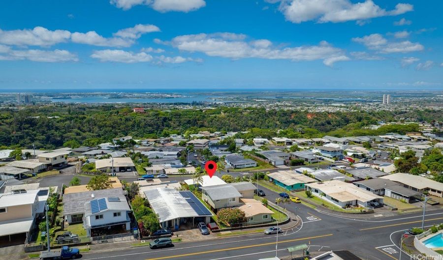 2342 Ahapule St, Pearl City, HI 96782 - 3 Beds, 2 Bath