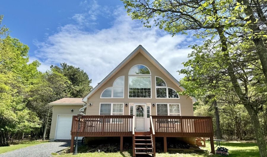 44 Berryman Ln, Albrightsville, PA 18210 - 3 Beds, 2 Bath