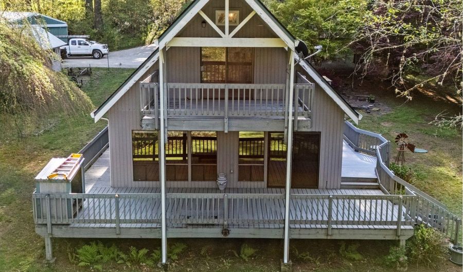 39402 NE 211TH Ave, Amboy, WA 98601 - 3 Beds, 1 Bath