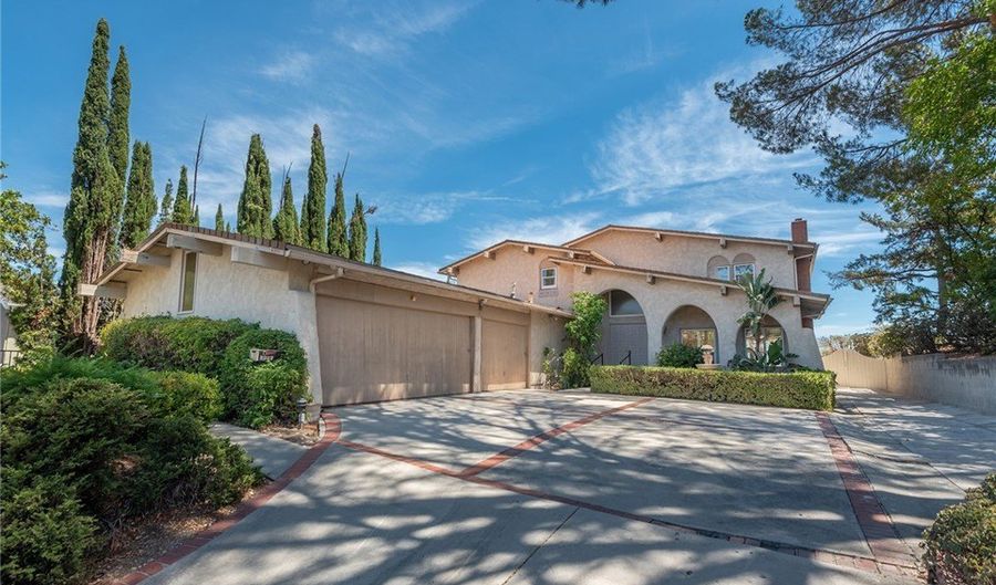 6496 Ellenview Ave, West Hills, CA 91307 - 4 Beds, 3 Bath