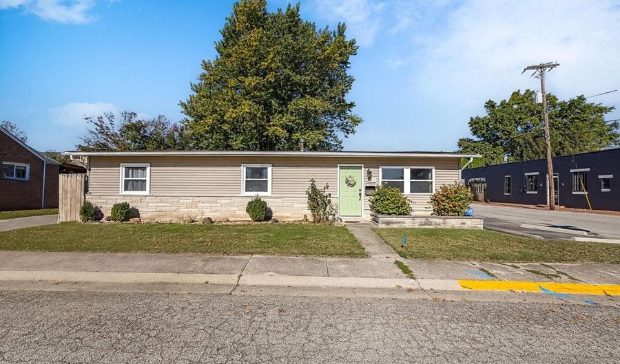 315 N Main St, Batesville, IN 47006 - 3 Beds, 2 Bath