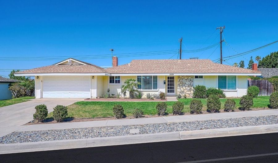 1209 Rosewood Ave, Camarillo, CA 93010 - 4 Beds, 2 Bath