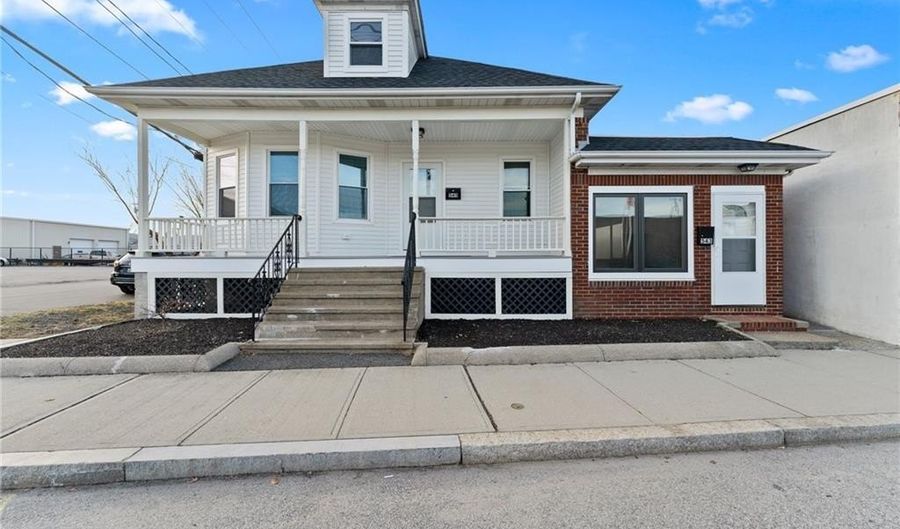 543 N Broadway 2, East Providence, RI 02914 - 2 Beds, 1 Bath