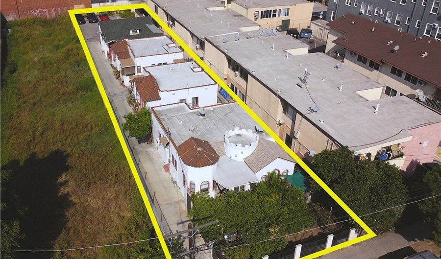 1115 N Madison, Los Angeles, CA 90029 - 9 Beds, 8 Bath