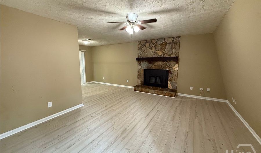 437 Rustwood Dr 437, Athens, GA 30606 - 2 Beds, 1 Bath