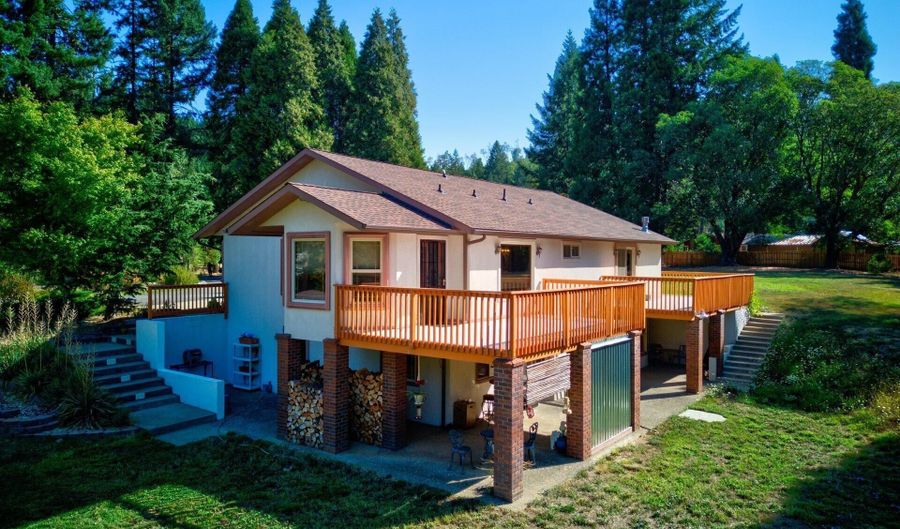913 Starveout Creek Rd, Azalea, OR 97410 - 4 Beds, 3 Bath