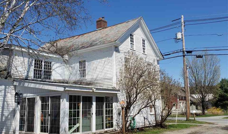 479 Main St, Chester, VT 05143 - 5 Beds, 3 Bath