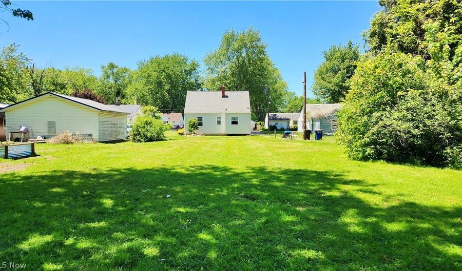 1328 Myrtle Ave, Ashtabula, OH 44004 - 3 Beds, 1 Bath