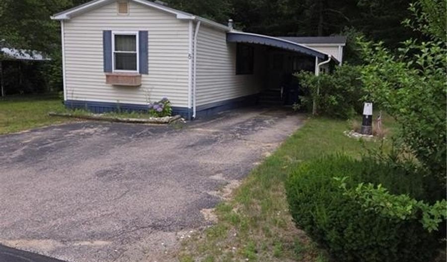 5 Cantaberry Ln, Coventry, RI 02816 - 2 Beds, 1 Bath
