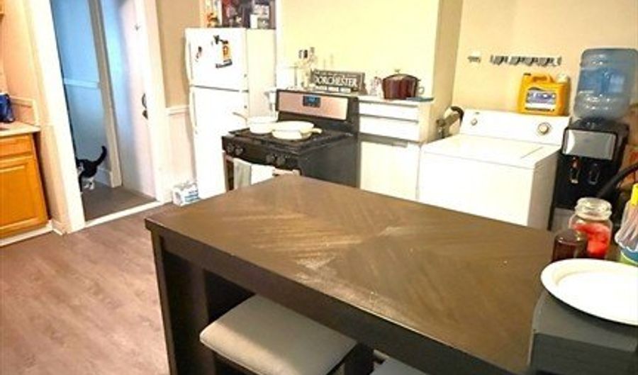 284 E 2, Boston, MA 02127 - 2 Beds, 2 Bath