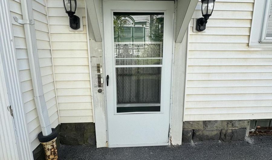 133 S Lake Ave 7, Albany, NY 12208 - 1 Beds, 1 Bath