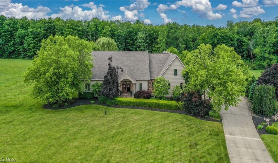 2969 Huntington Way, Aurora, OH 44202 - 5 Beds, 4 Bath