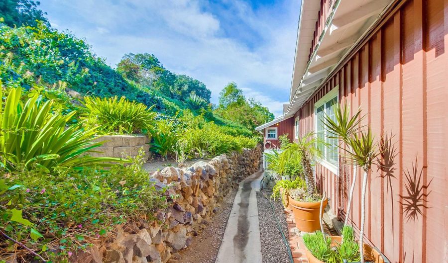 10001 Pandora Dr, La Mesa, CA 91941 - 3 Beds, 3 Bath