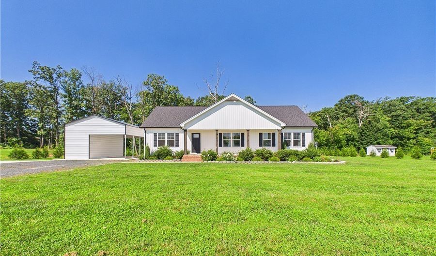 3353 Stonewall Rd, Appomattox, VA 24538 - 3 Beds, 2 Bath