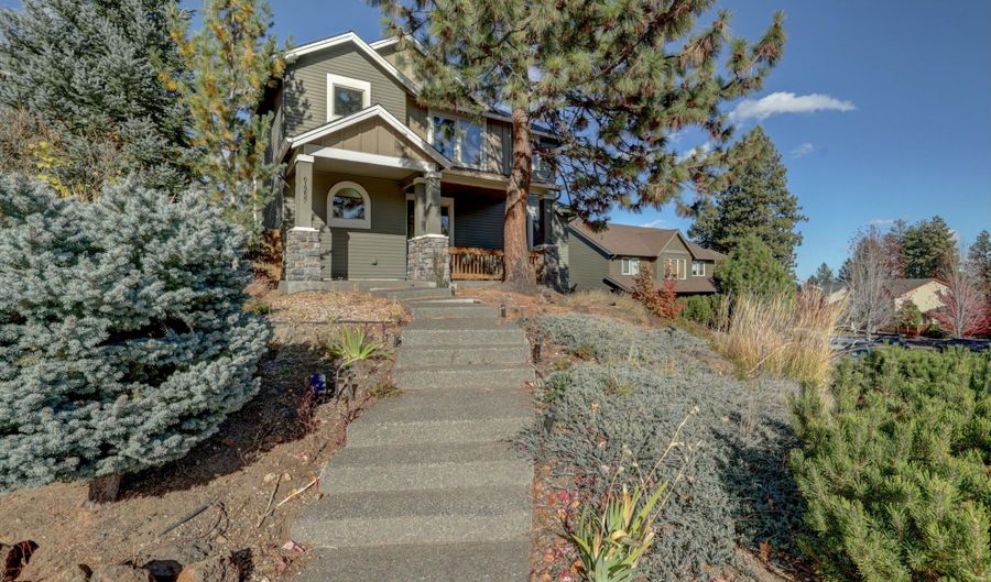 61257 Bronze Meadow Ln, Bend, OR 97702 - 5 Beds, 5 Bath