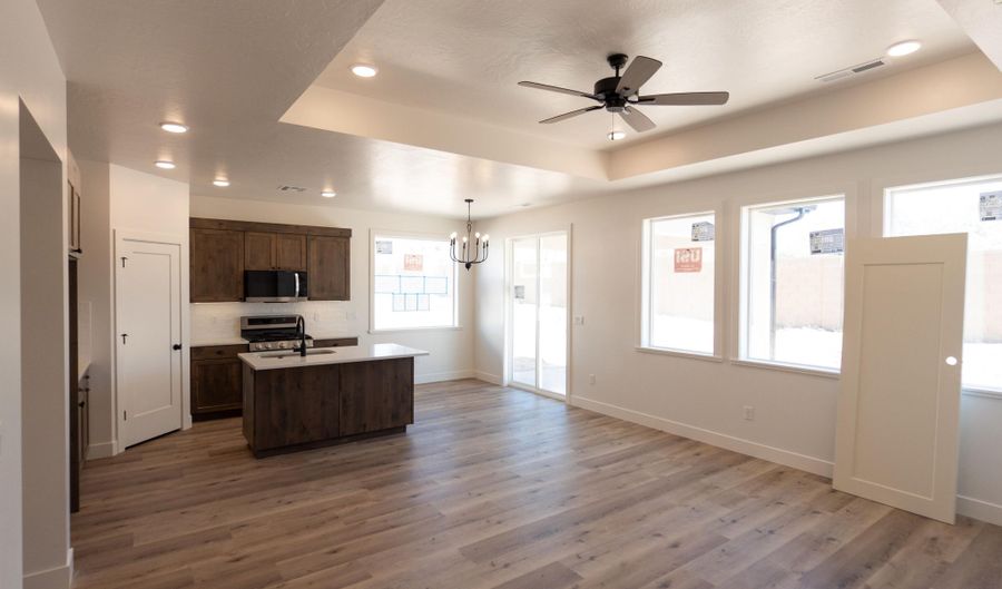 345 W Rosie Loop, Cedar City, UT 84721 - 3 Beds, 2 Bath