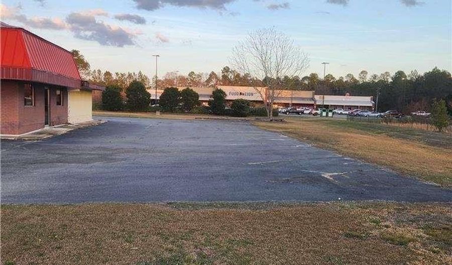 1102 S Pierce St, Alma, GA 31510 - 0 Beds, 0 Bath