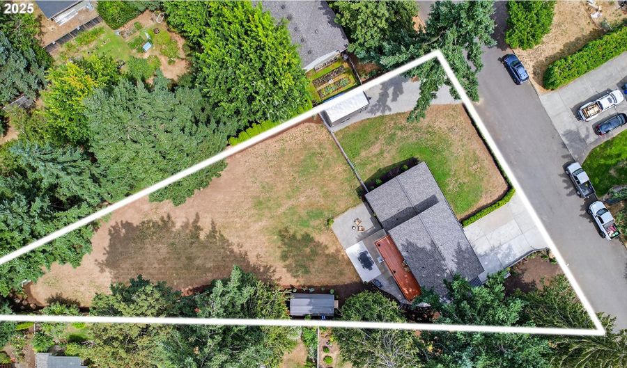 19751 FALCON Dr, Oregon City, OR 97045 - 4 Beds, 3 Bath
