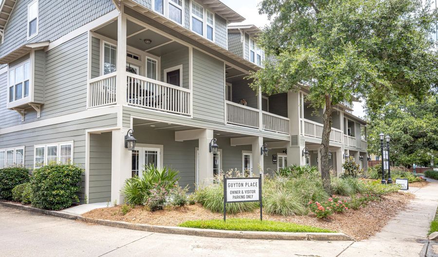922 Porter Ave 216, Ocean Springs, MS 39564 - 1 Beds, 3 Bath