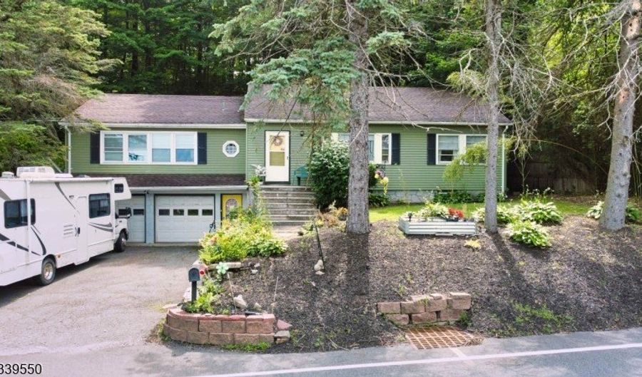 386 County Route 515, Alloway, NJ 07462 - 4 Beds, 3 Bath