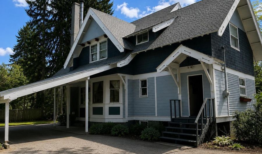 6990 Denver St, Bonners Ferry, ID 83805 - 4 Beds, 3 Bath