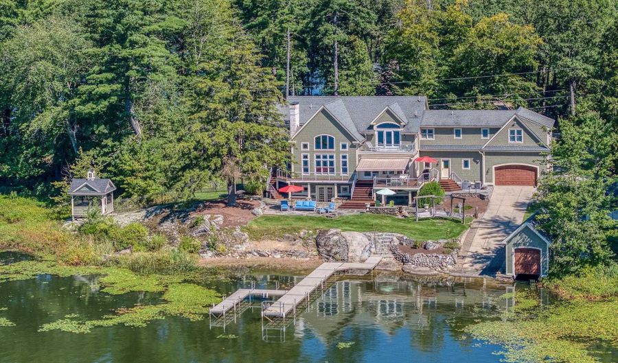 11 Clark Island Rd, Amherst, NH 03031 - 5 Beds, 6 Bath
