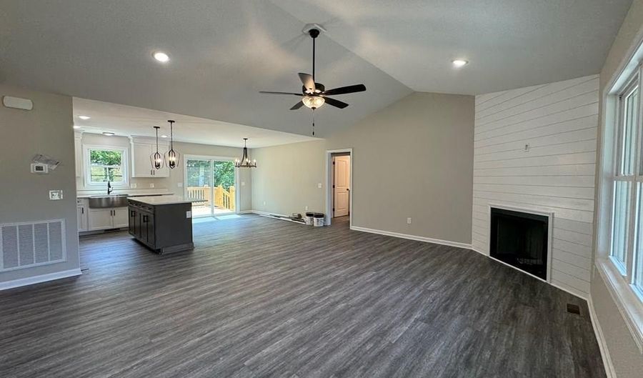 2350 Spring Grove Rd, Appomattox, VA 24593 - 3 Beds, 2 Bath