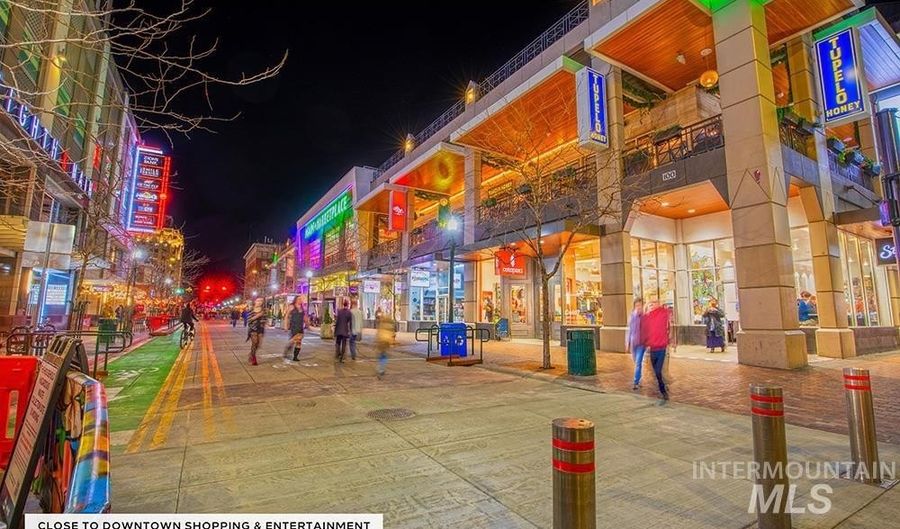 2812 N Heather Pl, Boise, ID 83702 - 4 Beds, 2 Bath