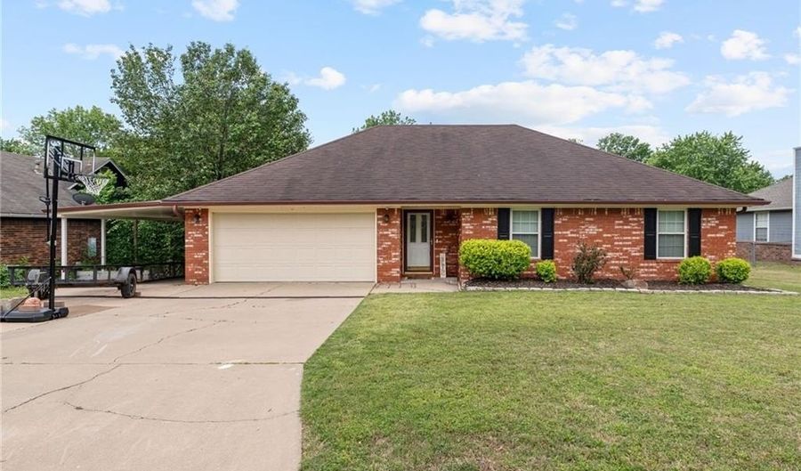 603 J St, Barling, AR 72923 - 3 Beds, 2 Bath