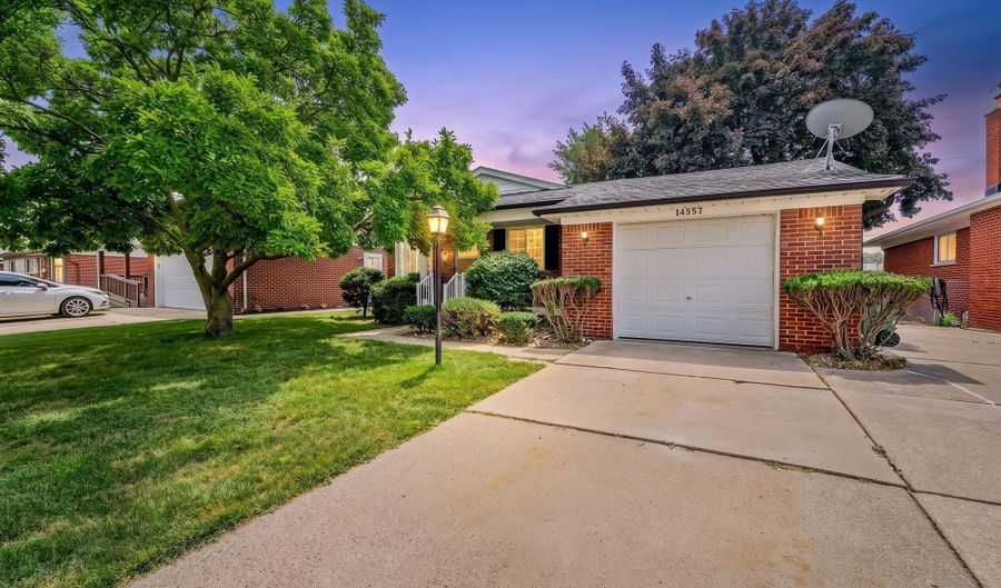 14557 Michigan Blvd, Allen Park, MI 48101 - 3 Beds, 1 Bath
