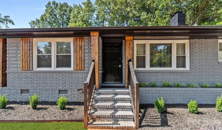 2014 Sandhurst Dr, Charlotte, NC 28205 - 3 Beds, 2 Bath