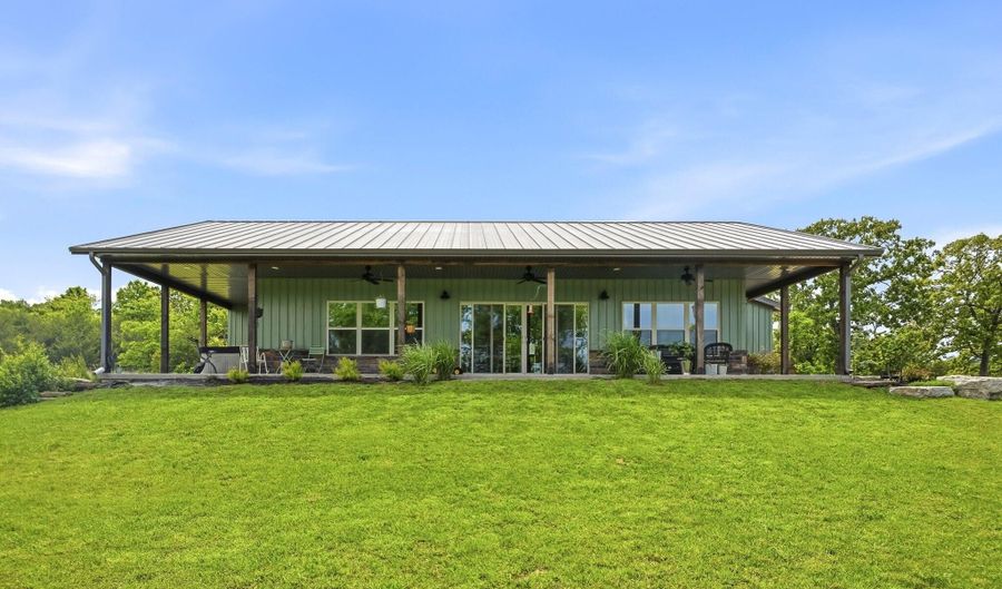 11830 Farm Road 1195, Aurora, MO 65605 - 3 Beds, 2 Bath