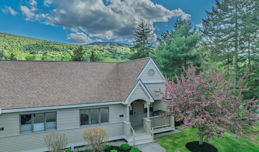 62 Fairway Dr 32, Carroll, NH 03575 - 2 Beds, 2 Bath
